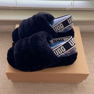 NWT Ugg’s FLUFF YEAH SLIDE.
